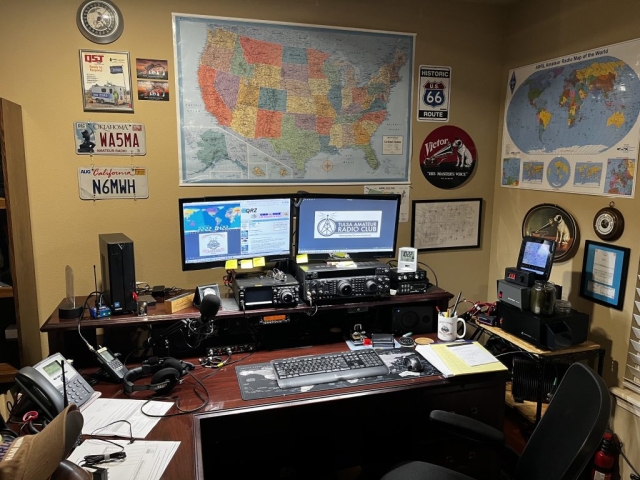 Mark WA5MA station